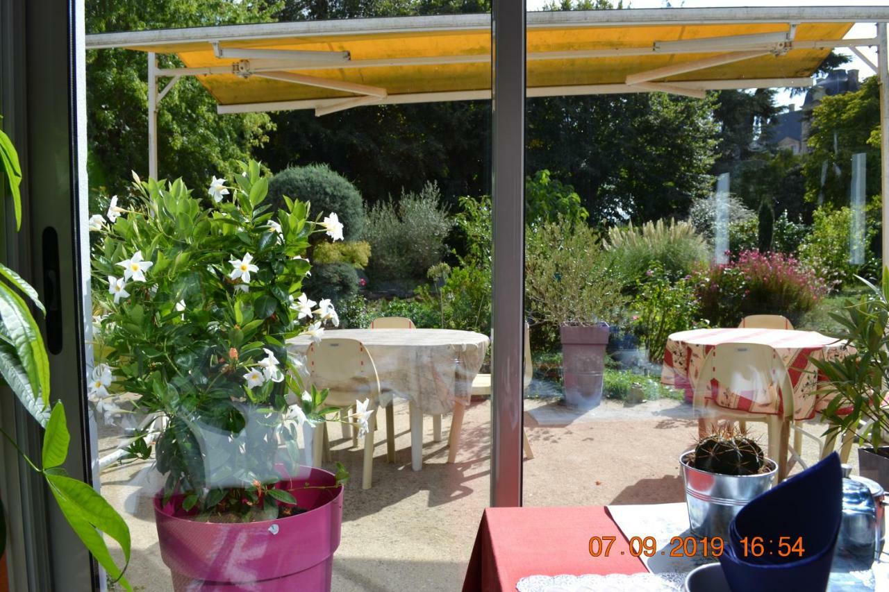 Brissac-Quince Hotel Le Castel מראה חיצוני תמונה