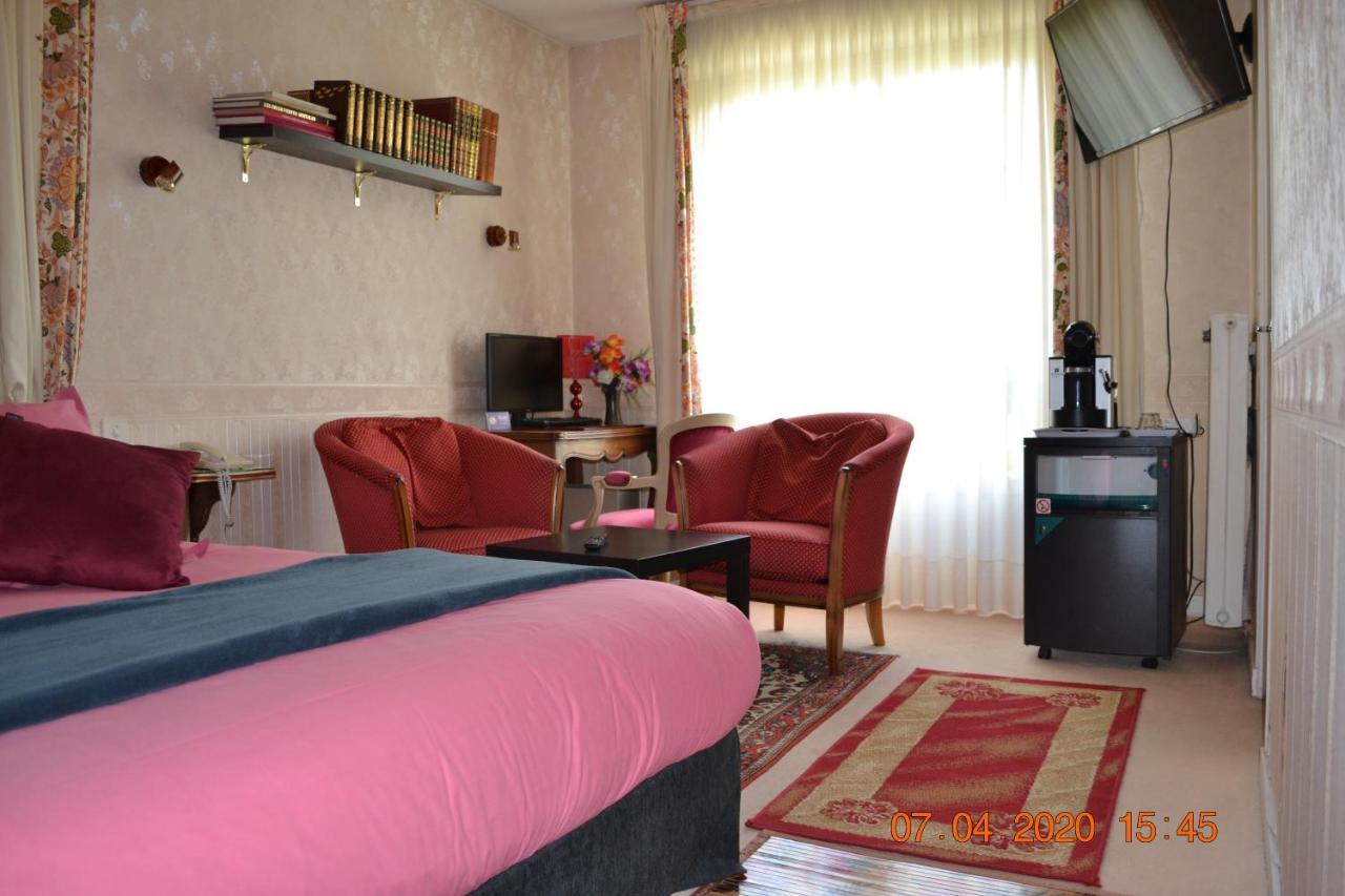 Brissac-Quince Hotel Le Castel מראה חיצוני תמונה