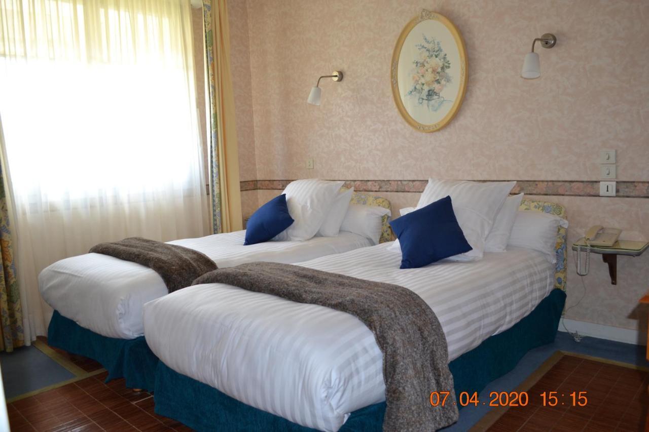 Brissac-Quince Hotel Le Castel מראה חיצוני תמונה